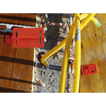 Plaquettes de trait de niveau RS10 rouges  